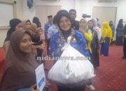 Wawali Pangkalpinang Dorong Kolaborasi Cegah Stunting: Serahkan 100 Paket Nutrisi untuk Keluarga Risiko 1000 HPK