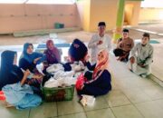 Ramadhan Penuh Berkah, Pemdes Celuak dan Majelis Taklim Mu’allimul Huda Berbagi Takjil untuk Warga
