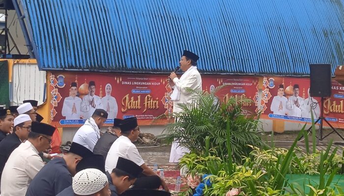 Wali Kota Pangkalpinang Sampaikan Pesan Taqwa dan Kebersamaan Saat Salat Idulfitri 1447 H