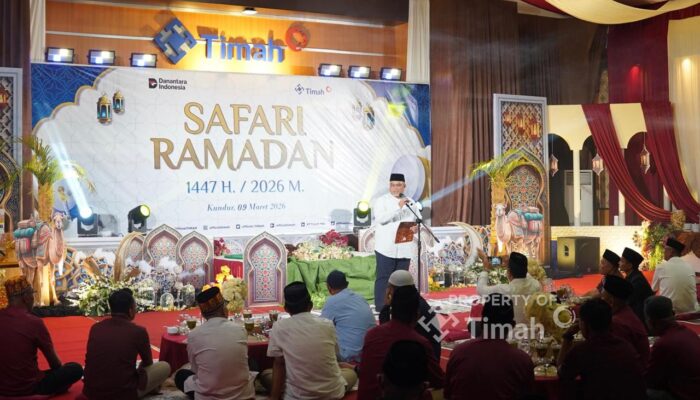 Berbagi Kebahagiaan di bulan Ramadan, PT TIMAH Berikan Bantuan Untuk Marbot Masjid di Kundur