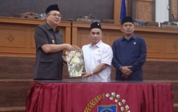 DPRD Bangka Barat Tetapkan Rekomendasi LKPJ 2025, Bupati Markus Siap Tindak Lanjuti