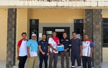 Bersama Masyarakat Desa Permis, PT TIMAH Dukung Turnamen Voli dan Jalan Santai Warga