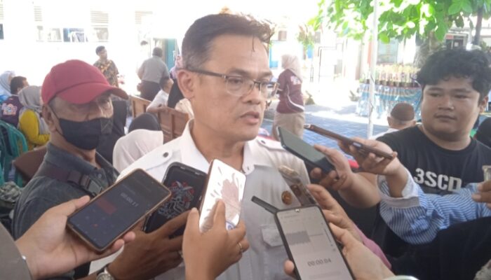Wakili Prof Saparudin, Devy Ingson Beri Semangat Peserta FLS3N SD Pangkalpinang Dari Panggung FLS3N