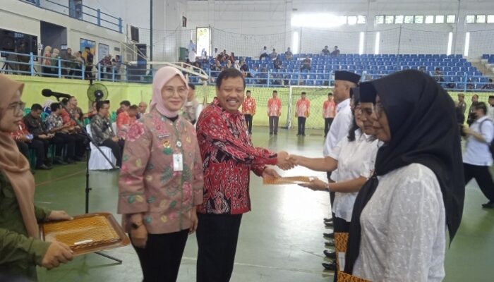 Wali Kota Saparudin: RT dan RW Adalah Ujung Tombak Pemerintahan di Tengah Masyarakat