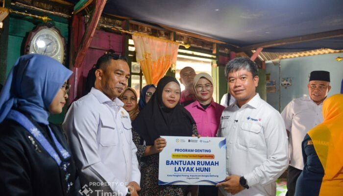 PT TIMAH Dukung GENTING BKKBN, Tiga Keluarga Terima Bantuan Rumah Layak Huni